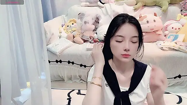 AKiKi711 online show from 04-22-26, 04:52