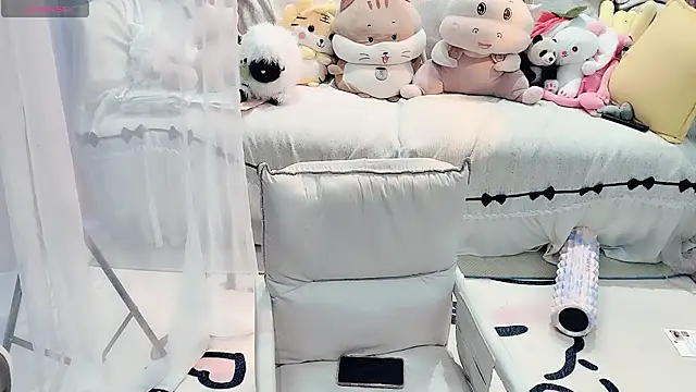 AKiKi711 online show from 07-08-26, 04:46