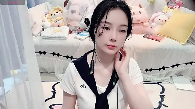 AKiKi711 online show from 04-24-26, 04:47