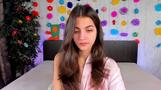 Milana Crystal  online show from 03-18-25, 08:17