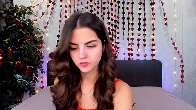 Milana Crystal  online show from 02-15-26, 08:13