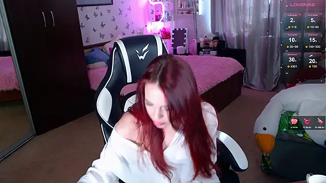 Snapshot of Sidney_blush chatting on 02-09-26, 05:38 Sidney blush online show from 02-09-26, 05:38