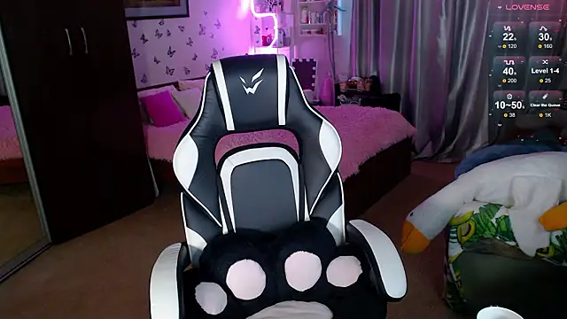 Snapshot of Sidney_blush chatting on 02-02-26, 03:49 Sidney blush online show from 02-02-26, 03:49