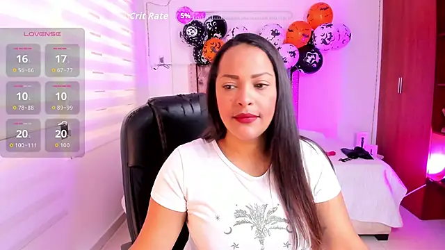 Danna Ramiirez online show from 10-27-25, 06:53