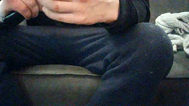 kiksnap-meistro5 online show from 04-10-26, 02:35