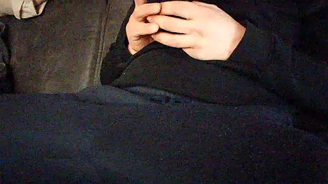 kiksnap-meistro5 online show from 04-21-26, 07:31