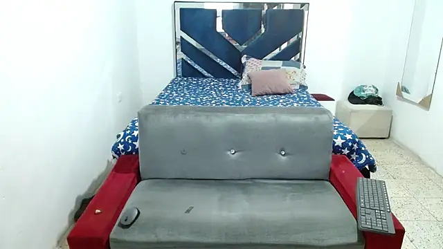 MiguelAngelxl online show from 10-21-25, 05:01