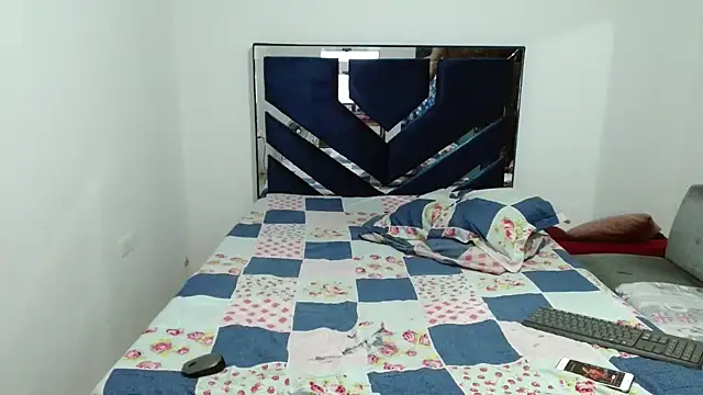 MiguelAngelxl online show from 10-15-25, 04:15