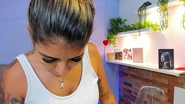 Georgina-coule online show from 02-19-25, 12:22