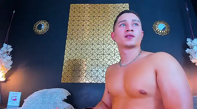 Snapshot of francesco_evan chatting on 03-05-25, 11:49 francesco evan online show from 03-05-25, 11:49