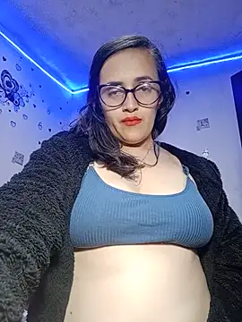 Snapshot of anndreapds chatting on 06-25-26, 11:43 anndreapds online show from 06-25-26, 11:43