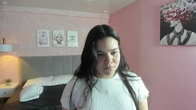 Snapshot of zara__sweet chatting on 02-25-26, 01:11 zara sweet online show from 02-25-26, 01:11