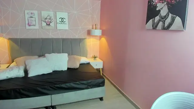 Snapshot of zara__sweet chatting on 02-03-26, 12:54 zara sweet online show from 02-03-26, 12:54