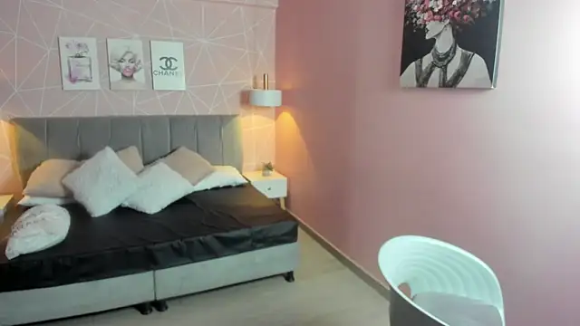 Snapshot of zara__sweet chatting on 02-04-26, 12:55 zara sweet online show from 02-04-26, 12:55