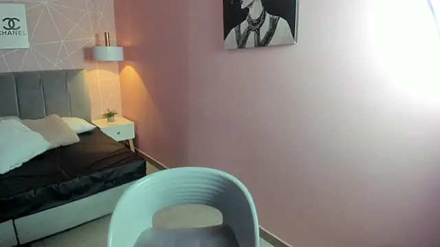 Snapshot of zara__sweet chatting on 01-13-26, 11:58 zara sweet online show from 01-13-26, 11:58