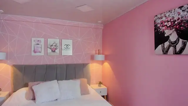 Snapshot of zara__sweet chatting on 02-26-26, 01:22 zara sweet online show from 02-26-26, 01:22