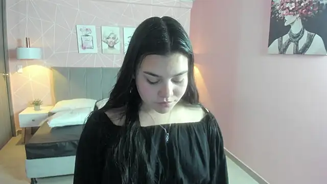 Snapshot of zara__sweet chatting on 01-08-26, 12:11 zara sweet online show from 01-08-26, 12:11