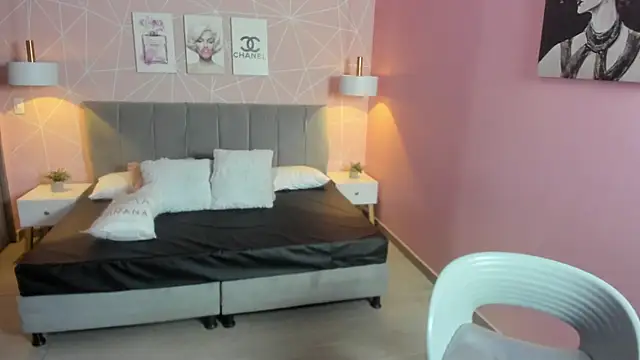 Snapshot of zara__sweet chatting on 02-14-26, 12:38 zara sweet online show from 02-14-26, 12:38