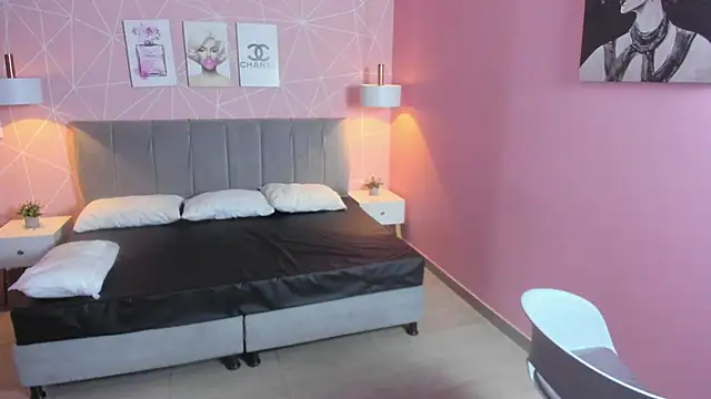 Snapshot of zara__sweet chatting on 01-06-26, 11:47 zara sweet online show from 01-06-26, 11:47