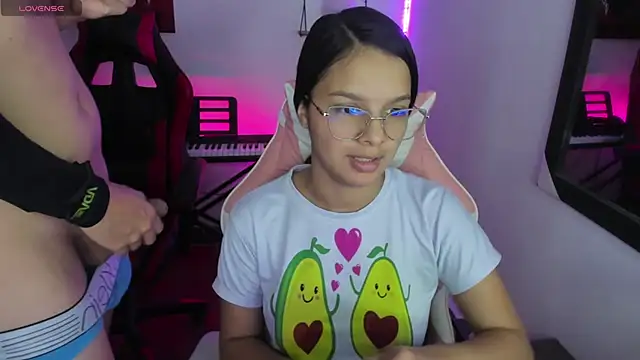 jessi and boy online show from 03-01-26, 07:14