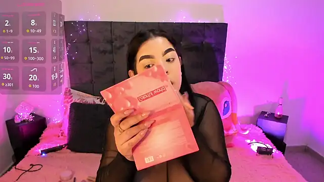 Kylie2211 online show from 10-21-25, 02:00