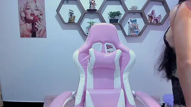 SharonSander online show from 11-11-25, 09:09