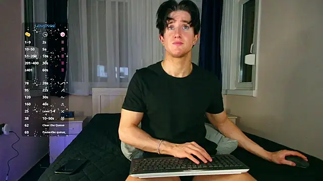 ChristianLevine  online show from 04-14-26, 08:36