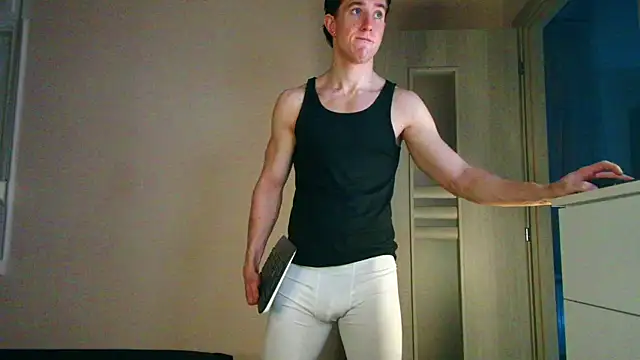 ChristianLevine  online show from 07-12-26, 07:37