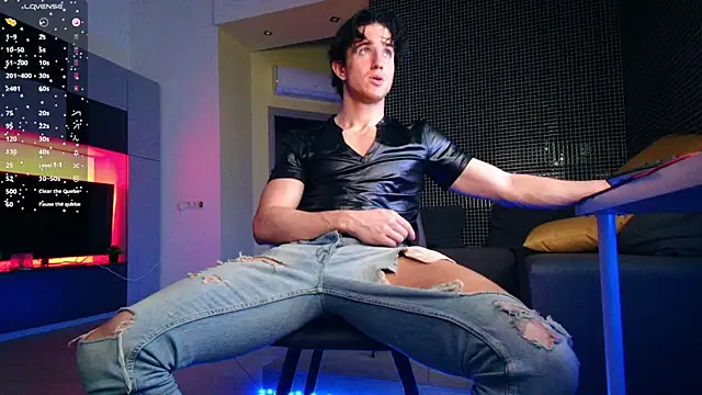 ChristianLevine  online show from 06-07-26, 08:14