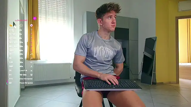 ChristianLevine  online show from 10-22-25, 02:16