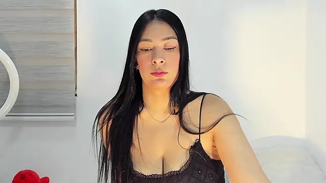 bella hadid1  online show from 01-07-26, 03:44