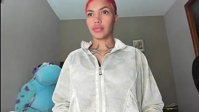 Snapshot of nathaliefox chatting on 10-09-25, 01:17 nathaliefox online show from 10-09-25, 01:17