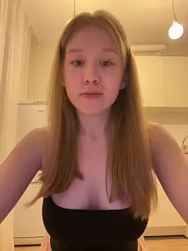Snapshot of Eva_Weyne chatting on 07-05-26, 09:32 Eva Weyne online show from 07-05-26, 09:32