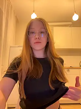 Eva Weyne online show from 10-23-25, 07:12