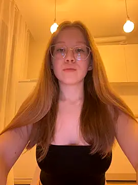 Eva Weyne online show from 10-11-25, 06:42