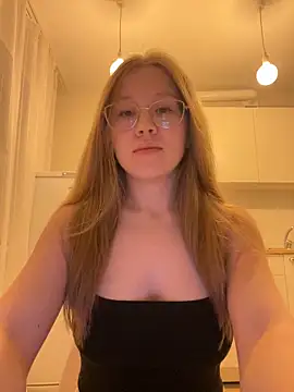 Eva Weyne online show from 10-24-25, 07:35