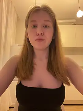 Snapshot of Eva_Weyne chatting on 05-06-26, 09:19 Eva Weyne online show from 05-06-26, 09:19