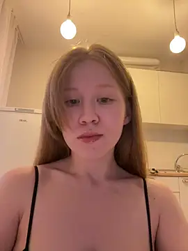 Snapshot of Eva_Weyne chatting on 07-11-26, 12:22 Eva Weyne online show from 07-11-26, 12:22