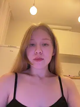 Snapshot of Eva_Weyne chatting on 08-03-26, 10:14 Eva Weyne online show from 08-03-26, 10:14