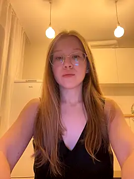 Eva Weyne online show from 09-28-25, 07:21