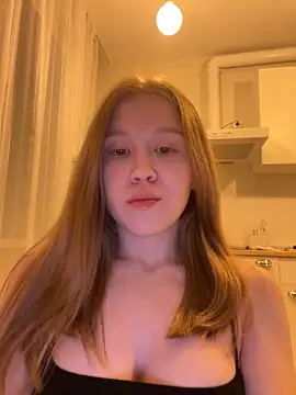 Eva Weyne online show from 12-14-25, 06:35