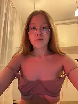 Eva Weyne online show from 02-28-25, 03:26