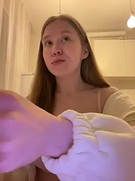 Eva Weyne online show from 02-25-26, 08:19