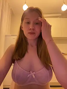 Snapshot of Eva_Weyne chatting on 05-31-26, 09:37 Eva Weyne online show from 05-31-26, 09:37