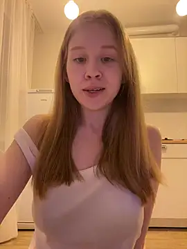 Snapshot of Eva_Weyne chatting on 08-06-26, 11:11 Eva Weyne online show from 08-06-26, 11:11