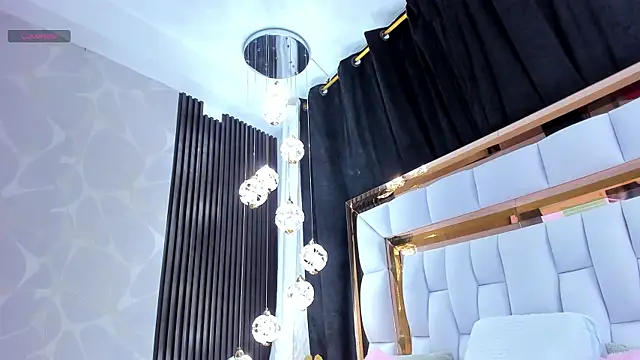 SarayRoyse online show from 01-09-26, 07:32