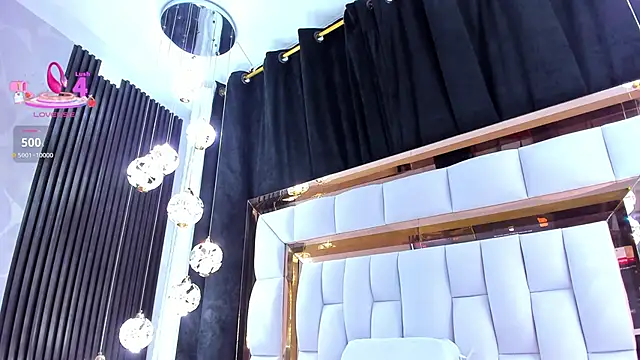 SarayRoyse online show from 04-09-26, 07:42