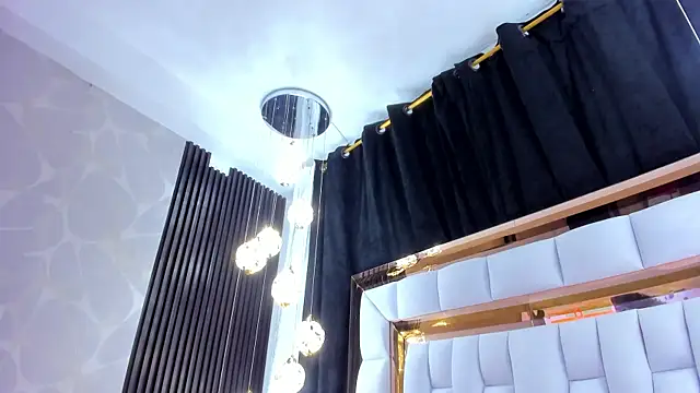 SarayRoyse online show from 12-05-25, 07:23