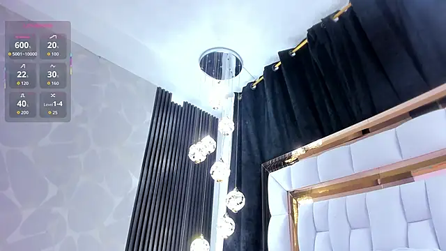 Snapshot of SarayRoyse chatting on 10-19-25, 07:27 SarayRoyse online show from 10-19-25, 07:27