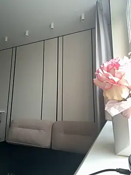 Snapshot of Sweet__Milly chatting on 10-19-25, 12:52 Sweet  Milly online show from 10-19-25, 12:52